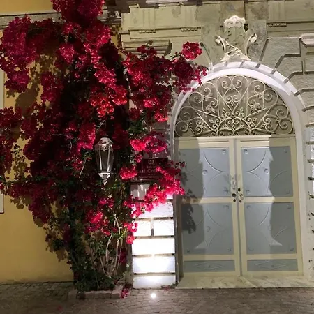 Relais Real Collegio Ξενοδοχείο