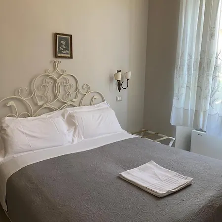Relais Real Collegio Szálloda Noli