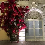 Relais Real Collegio Hotel