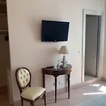Relais Real Collegio Hotel 3*