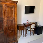 Relais Real Collegio Hotel