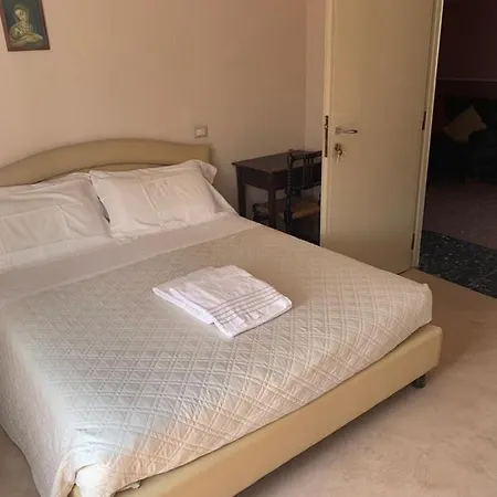 Relais Real Collegio Отель Ноли