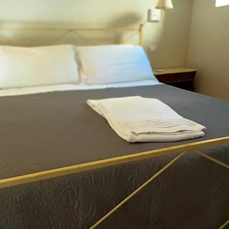 Отель Relais Real Collegio