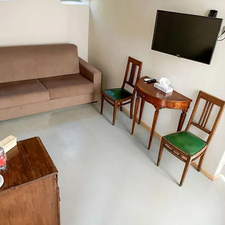 Relais Real Collegio Отель