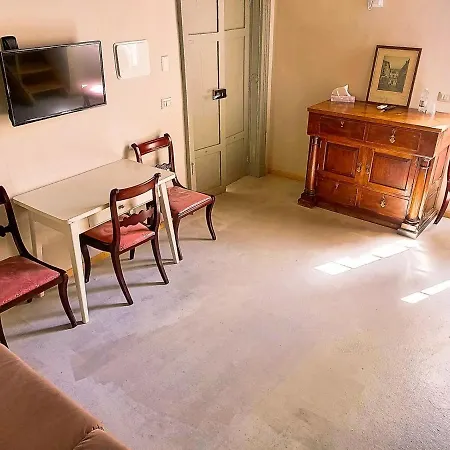 Relais Real Collegio Отель