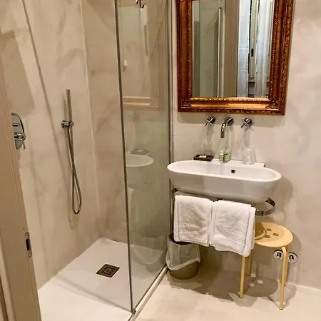 Relais Real Collegio Hotel 3*