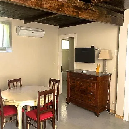 皇家学院酒店 3*