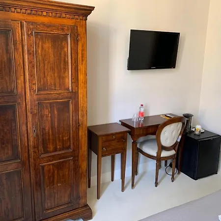 Relais Real Collegio Отель