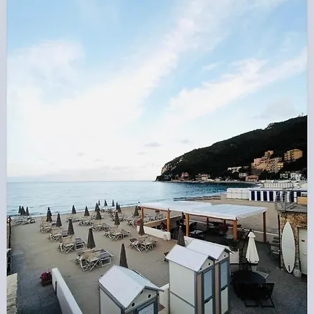 Relais Real Collegio Hotel 3*