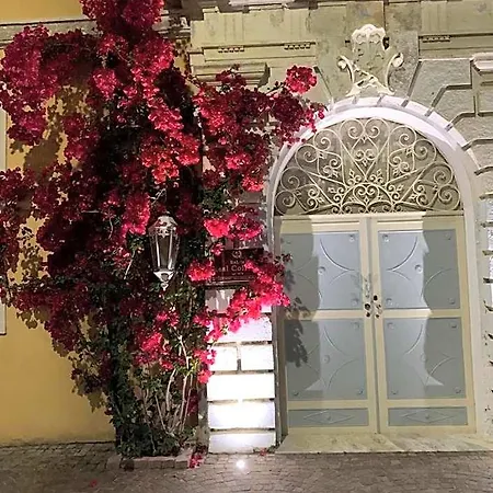 Relais Real Collegio Hotel